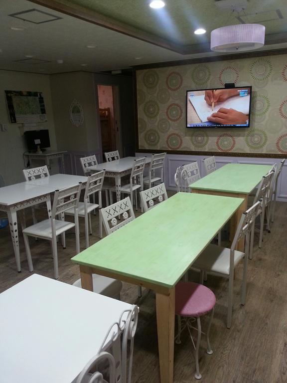 Gyeongju Friend Guesthouse Exteriör bild
