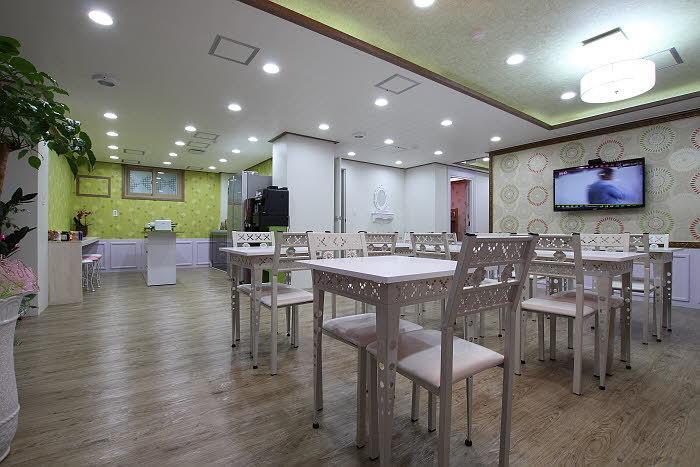 Gyeongju Friend Guesthouse Exteriör bild